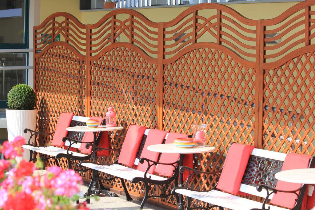 Mikon Eastgate Hotel - City Centre Berlim Exterior foto